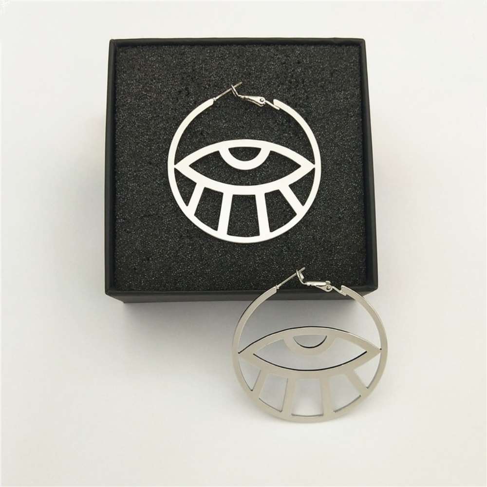 Minimalist Artists Eyes Hoop Earrings - Picture 5 of 5